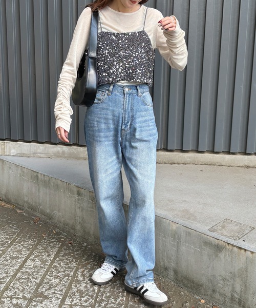 ISOOK(アイスー)の「【ISOOK / アイスー】スパンコールキャミソールビスチェ / セットアップ可能 スパンコールビスチェ ショート丈 セットアップ対応 キラキラ ZOZOTOWN限定(キャミソール・レディース・シルバー/ブラック・FREE)」の5枚目の写真