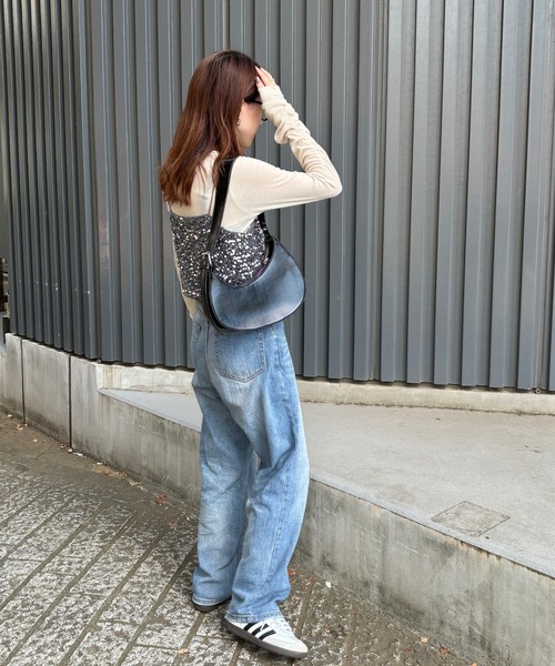 ISOOK(アイスー)の「【ISOOK / アイスー】スパンコールキャミソールビスチェ / セットアップ可能 スパンコールビスチェ ショート丈 セットアップ対応 キラキラ ZOZOTOWN限定(キャミソール・レディース・シルバー/ブラック・FREE)」の17枚目の写真