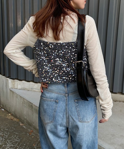 ISOOK(アイスー)の「【ISOOK / アイスー】スパンコールキャミソールビスチェ / セットアップ可能 スパンコールビスチェ ショート丈 セットアップ対応 キラキラ ZOZOTOWN限定(キャミソール・レディース・シルバー/ブラック・FREE)」の6枚目の写真