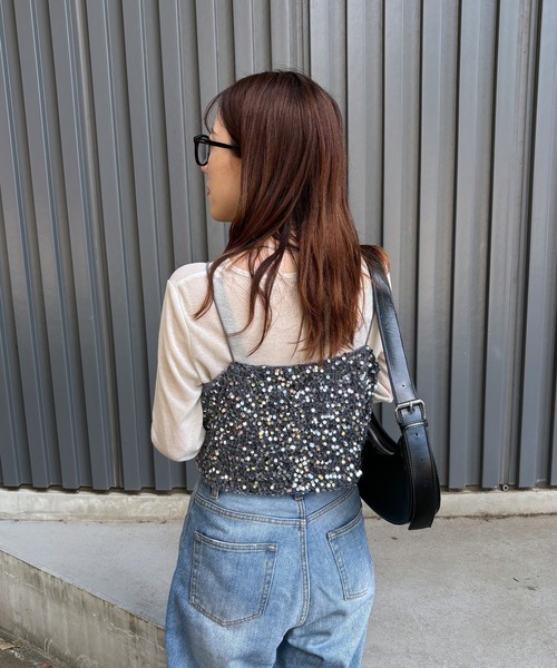 ISOOK(アイスー)の「【ISOOK / アイスー】スパンコールキャミソールビスチェ / セットアップ可能 スパンコールビスチェ ショート丈 セットアップ対応 キラキラ ZOZOTOWN限定(キャミソール・レディース・シルバー/ブラック・FREE)」の19枚目の写真