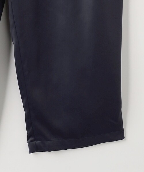 EMMEL REFINES（エメルリファインズ）の「＜EMMEL REFINES＞EM サテン カーブ パンツ（スラックス・レディース・ネイビー/オリーブ・S/M）」の17枚目の写真