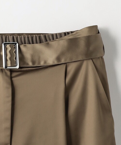 EMMEL REFINES（エメルリファインズ）の「＜EMMEL REFINES＞EM サテン カーブ パンツ（スラックス・レディース・ネイビー/オリーブ・S/M）」の21枚目の写真