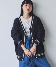 ケーブル編みVネックラインカーディガン