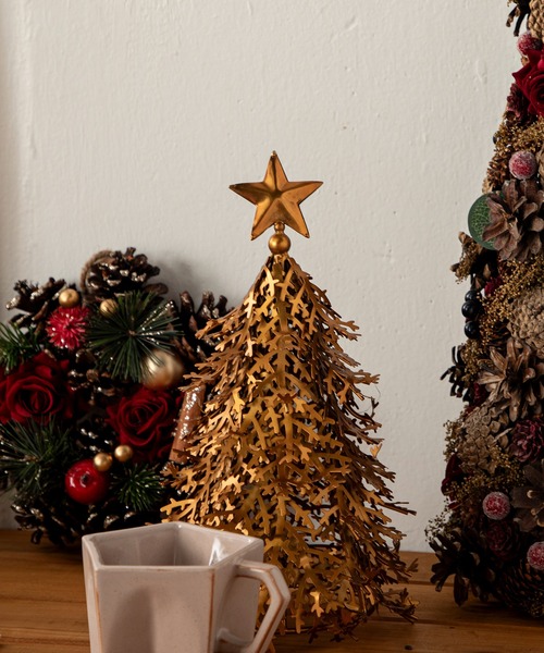 MILLION CARATS（ミリオンカラッツ）の「アイアンクリスマスツリー