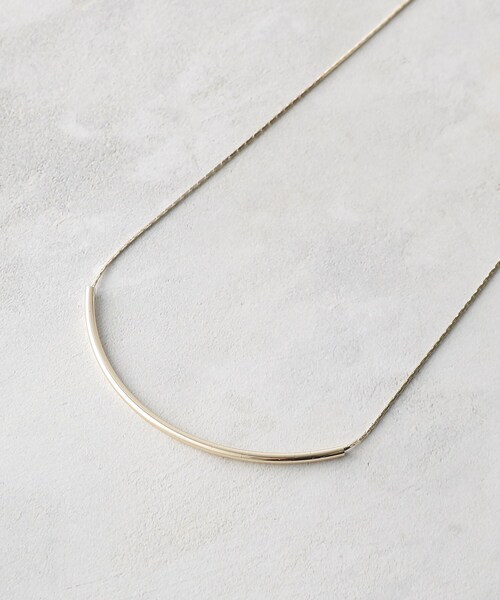 OPAQUE.CLIP（オペークドットクリップ）の「◆ムーンメタルバーネックレス（ネックレス・レディース・シルバー/ゴールド・00）」の4枚目の写真