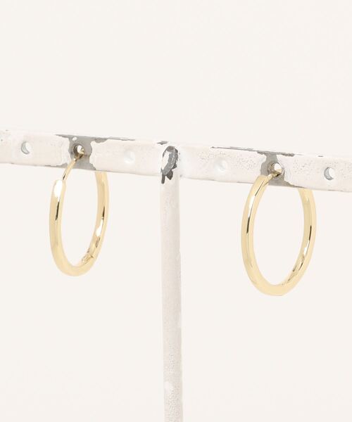 Burner（バーナー）の「【OKUOKU　0909】　サークル シンプル フープピアス 両耳用　 oku-pierce-673210000782-7 Nn【RBTS】（ピアス（両耳用）・レディース・シルバー/ゴールド系/ゴールド・FREE）」の4枚目の写真