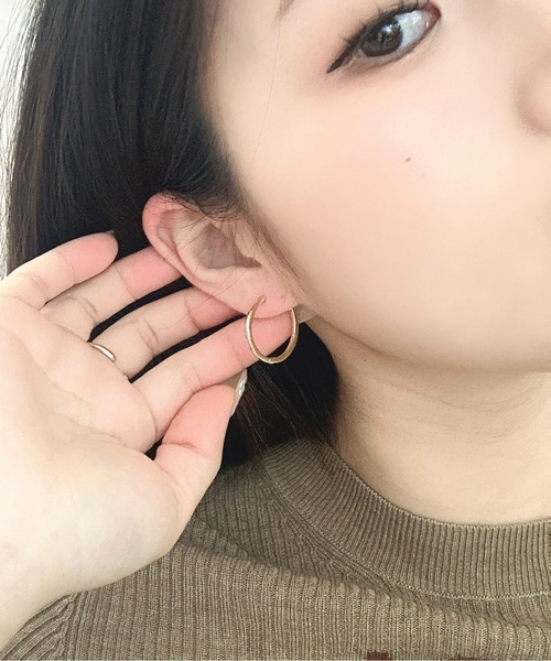 Burner（バーナー）の「【OKUOKU　0909】　サークル シンプル フープピアス 両耳用　 oku-pierce-673210000782-7 Nn【RBTS】（ピアス（両耳用）・レディース・シルバー/ゴールド系/ゴールド・FREE）」の9枚目の写真