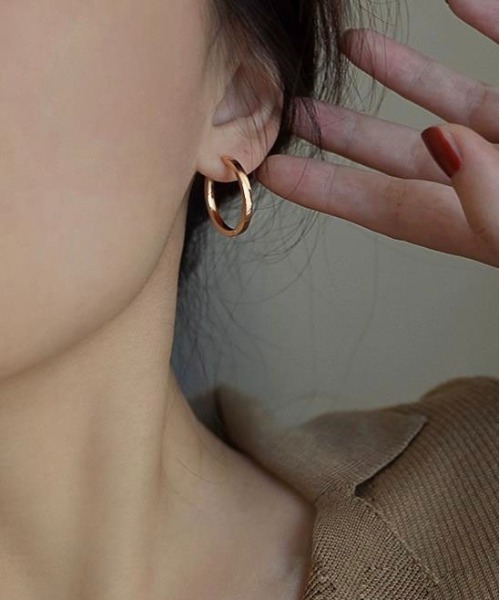 Burner（バーナー）の「【OKUOKU　0909】　サークル シンプル フープピアス 両耳用　 oku-pierce-673210000782-7 Nn【RBTS】（ピアス（両耳用）・レディース・シルバー/ゴールド系/ゴールド・FREE）」の18枚目の写真