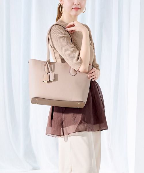 Jewelna Rose(ジュエルナローズ)の「リタ・トートバッグ A4ジャストサイズ 16145(トートバッグ・レディース・ブラック/スモークピンク/ライトベージュ/チャコール/バーガンディー・FREE)」の7枚目の写真
