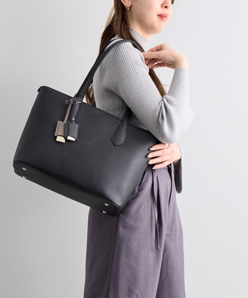 Jewelna Rose(ジュエルナローズ)の「リタ・トートバッグ A4ジャストサイズ 16145(トートバッグ・レディース・ブラック/スモークピンク/ライトベージュ/チャコール/バーガンディー・FREE)」の11枚目の写真