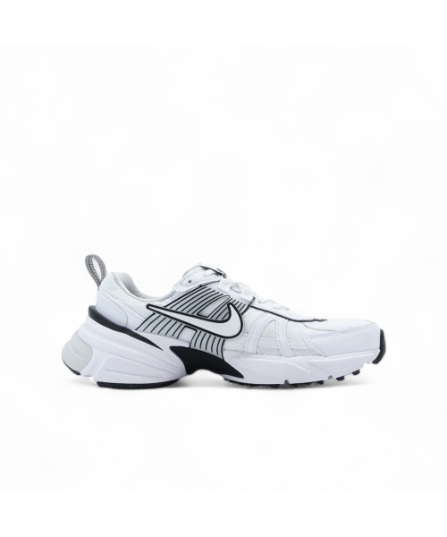 NIKE(ナイキ)の「WMNS V2K RUN(スニーカー・メンズ・ホワイト系その他・23.5cm/24.5cm/23.0cm/24.0cm/27.0cm/27.5cm/25.5cm/26.5cm/28.0cm/26.0cm/22.5cm/25.0cm)」の3枚目の写真