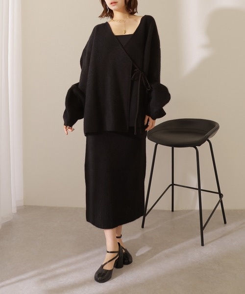 LAULEN(ローレン)の「cache coeur knit cardigan /カシュクール ボリュームスリーブ ニット カーディガン(カーディガン/ボレロ・レディース・ベージュ/ブラック/アイボリー・FREE)」の12枚目の写真