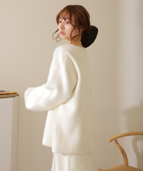 LAULEN(ローレン)の「cache coeur knit cardigan /カシュクール ボリュームスリーブ ニット カーディガン(カーディガン/ボレロ・レディース・ベージュ/ブラック/アイボリー・FREE)」の16枚目の写真