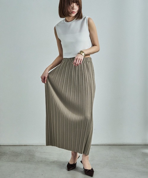 Fashion Letter（ファッションレター）の「プリーツロングスカート（スカート・レディース・アイボリー/グレイッシュベージュ/イエロー/グリーン/パープル/チャコール/ブラック・M/L）」の16枚目の写真