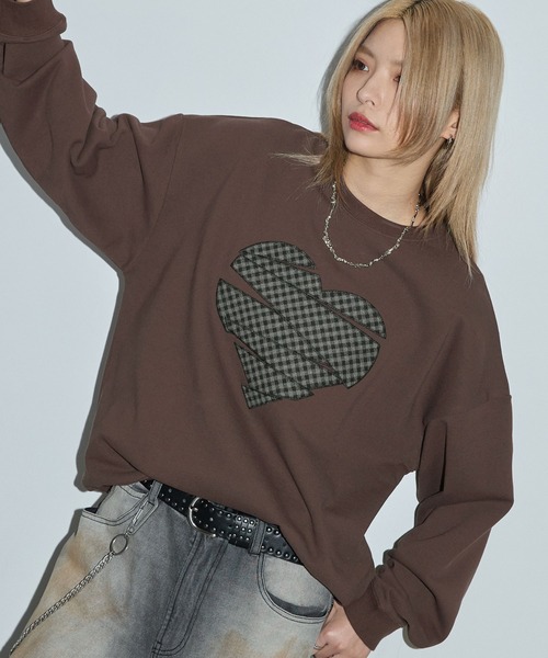 Anchor Smith（アンカー スミス）の「ハートモチーフワッペン刺繍オーバーサイズスウェット（スウェット・レディース・ブラウン/ブラック/アッシュグレー・M/L）」の7枚目の写真