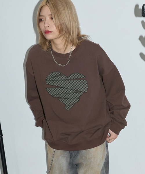 Anchor Smith（アンカー スミス）の「ハートモチーフワッペン刺繍オーバーサイズスウェット（スウェット・レディース・ブラウン/ブラック/アッシュグレー・M/L）」の9枚目の写真