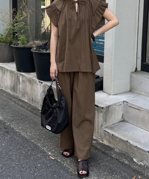 OUTDOOR PRODUCTS(アウトドアプロダクツ)の「(OUTDOOR PRODUCTS)CODE TOTE(トートバッグ・レディース・ブラック/ブラウン・ONE SIZE)」の2枚目の写真