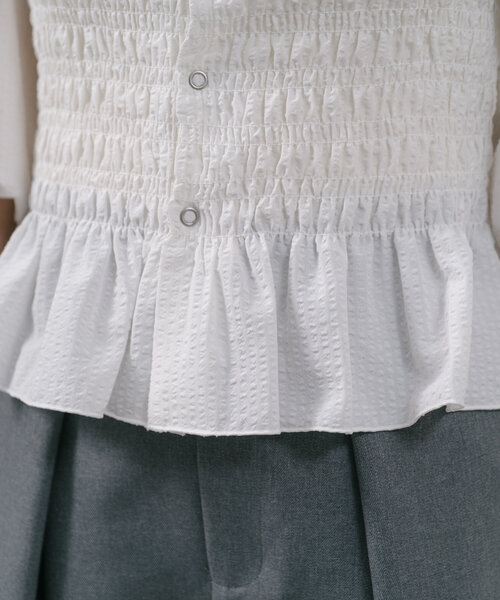 Kastane（カスタネ）の「【無地&チェック/2WAY/4色展開】シャーリングオフショルブラウス（シャツ/ブラウス・レディース・ブラック/オフホワイト/ブルー/ベージュ/アイボリー・FREE）」の21枚目の写真