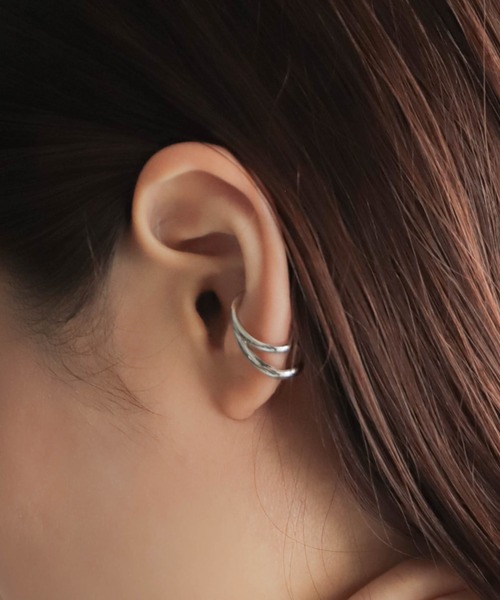 rapiecage（ラピエサージュ）の「ダブルUラインイヤカフ（イヤーカフ・レディース・ゴールド/シルバー・FREE）」の8枚目の写真