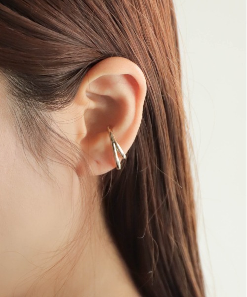 rapiecage（ラピエサージュ）の「ダブルUラインイヤカフ（イヤーカフ・レディース・ゴールド/シルバー・FREE）」の10枚目の写真
