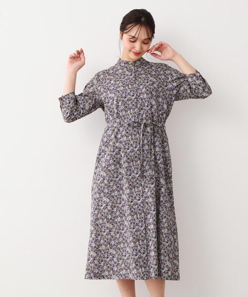 LAURA ASHLEY(ローラアシュレイ)の「【洗える/コットン100%/同柄アイテムあり】アマイア ディッツィー柄 ワンピース(ワンピース・レディース・ネイビー系/イエロー系その他2・40/38)」の8枚目の写真