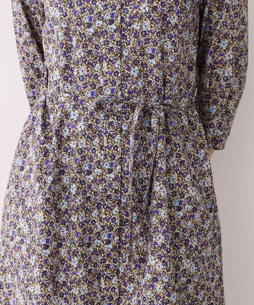 LAURA ASHLEY(ローラアシュレイ)の「【洗える/コットン100%/同柄アイテムあり】アマイア ディッツィー柄 ワンピース(ワンピース・レディース・ネイビー系/イエロー系その他2・40/38)」の17枚目の写真