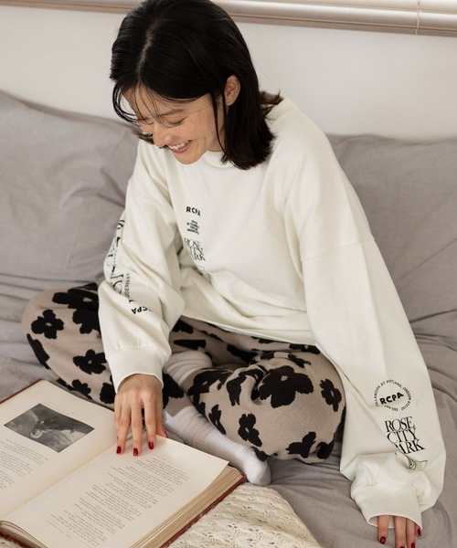 niko and...(ニコアンド)の「ダットルーズプリントロングTシャツ(Tシャツ/カットソー・レディース・チャコール/ライトブルー/ナチュラル/オフホワイト・FREE)」の7枚目の写真