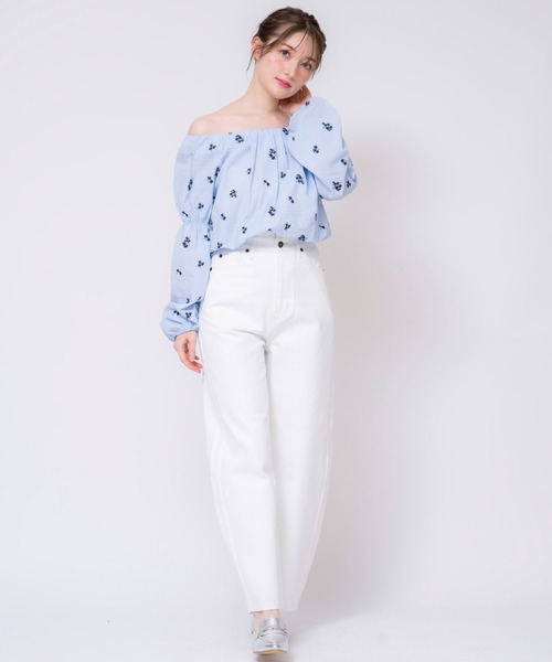 NOELA（ノエラ）の「カーブシルエットデニムパンツ（デニムパンツ・レディース・オフホワイト/インディゴブルー/ダークインディゴブルー・S/M）」の4枚目の写真