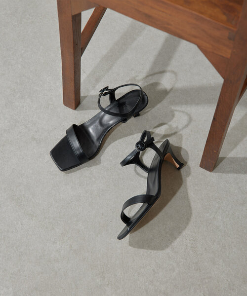 GALLARDAGALANTE（ガリャルダガランテ）の「【2.718】ストラップサンダル（サンダル・レディース・シルバー/ブラック・37/36/38）」の2枚目の写真