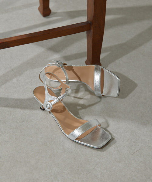 GALLARDAGALANTE（ガリャルダガランテ）の「【2.718】ストラップサンダル（サンダル・レディース・シルバー/ブラック・37/36/38）」の6枚目の写真