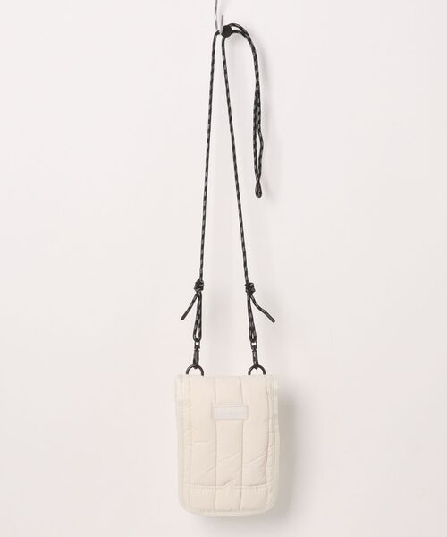 HUNTER(ハンター)の「【HUNTER】NTREPID PUFFER ESSENTIAL PHONE POUCH(ショルダーバッグ・メンズ・ブラック/オフホワイト・FREE)」の14枚目の写真