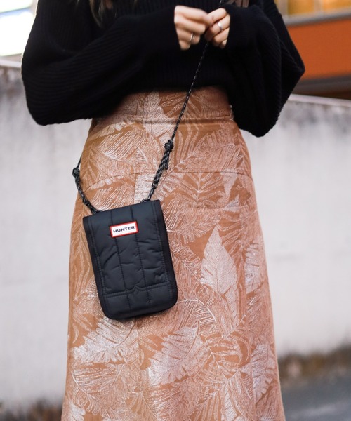 HUNTER(ハンター)の「【HUNTER】NTREPID PUFFER ESSENTIAL PHONE POUCH(ショルダーバッグ・メンズ・ブラック/オフホワイト・FREE)」の11枚目の写真