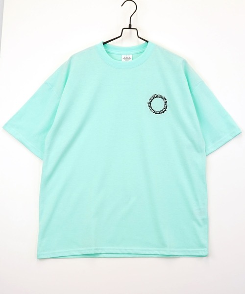BAYBLO（ベイブロ）の「(GV)ワイドシルエットミニロゴTシャツ　吸水速乾 UVカット（Tシャツ/カットソー・メンズ・ダークグリーン/ブルー/ホワイト系その他2/ブラック系その他3/ブラック/グレイッシュベージュ/ブラック系その他2/サーモンピンク/ホワイト/スミクロ/ネイビー/ミント・M/L/LL）」の9枚目の写真