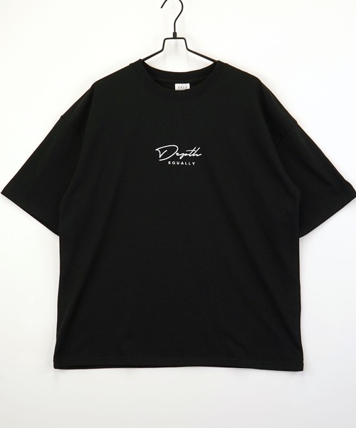 BAYBLO（ベイブロ）の「(GV)ワイドシルエットミニロゴTシャツ　吸水速乾 UVカット（Tシャツ/カットソー・メンズ・ダークグリーン/ブルー/ホワイト系その他2/ブラック系その他3/ブラック/グレイッシュベージュ/ブラック系その他2/サーモンピンク/ホワイト/スミクロ/ネイビー/ミント・M/L/LL）」の3枚目の写真