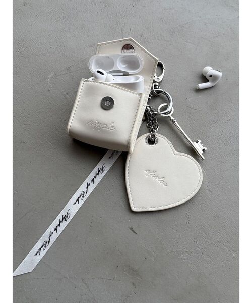 dazzlin（ダズリン）の「ハートリボンマルチチャーム（キーホルダー・レディース・オフホワイト/ブルー/ブラック/グリーン・FREE）」の2枚目の写真