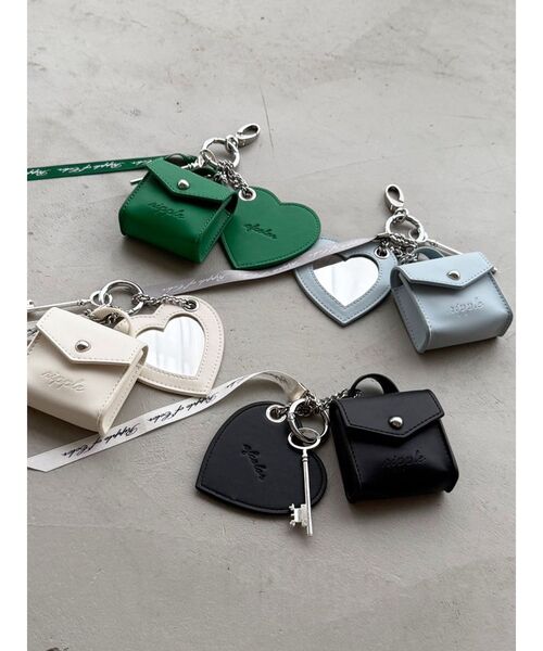 dazzlin（ダズリン）の「ハートリボンマルチチャーム（キーホルダー・レディース・オフホワイト/ブルー/ブラック/グリーン・FREE）」の15枚目の写真