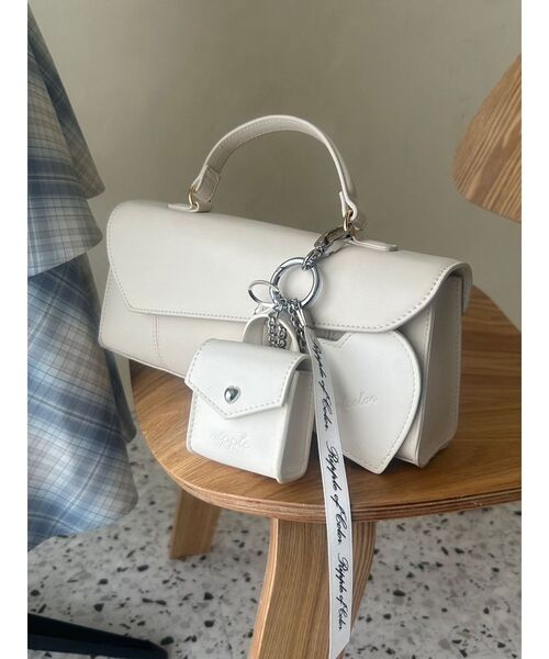 dazzlin（ダズリン）の「ハートリボンマルチチャーム（キーホルダー・レディース・オフホワイト/ブルー/ブラック/グリーン・FREE）」の5枚目の写真