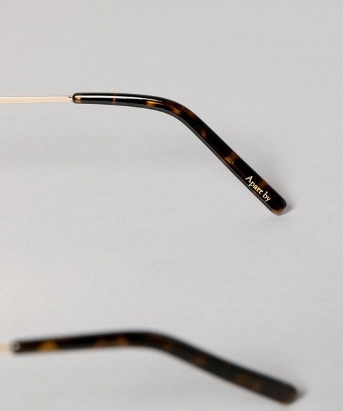 A part by（アパートバイ）の「≪追加4≫【UVカット】カラーが変わる調光アソートサングラス（サングラス・レディース・ブラウン/ブラック/グレー/ライトブラウン・FREE）」の12枚目の写真