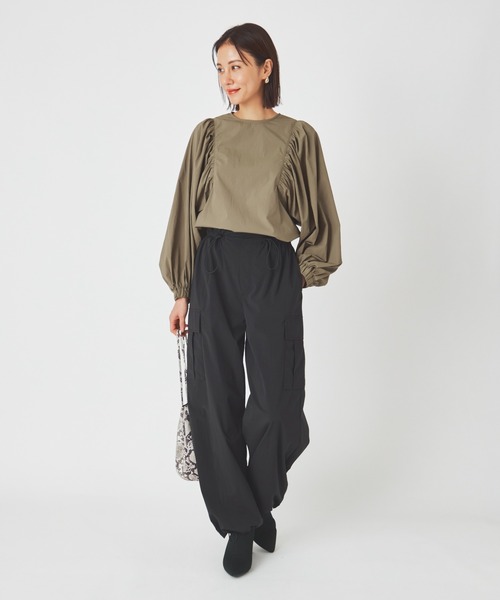 ever closet(エバークローゼット)の「レディス 撥水 ボリューム袖ブラウス(シャツ/ブラウス・レディース・ブラック/カーキ/ホワイト・FREE)」の20枚目の写真