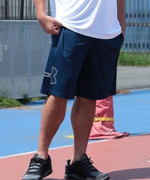 UNDER ARMOUR（アンダーアーマー）の「UNDER ARMOUR (アンダーアーマー) ルーズフィット テック グラフィックロゴ トレーニング ショートパンツ（その他パンツ・メンズ）」