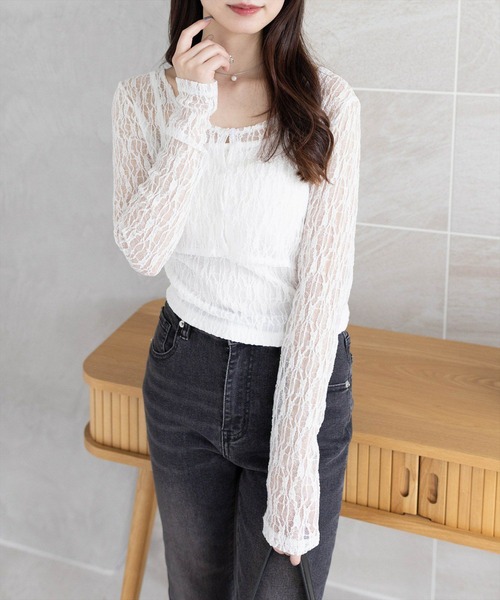 clear（クリア）の「キャミ&カーディガンセットレーストップス[スタイルアップ 韓国 ファッション]≪SS新作≫（Tシャツ/カットソー・レディース・ブラック/オフホワイト/チャコールグレー/アイボリー/ブラウン・F）」の6枚目の写真