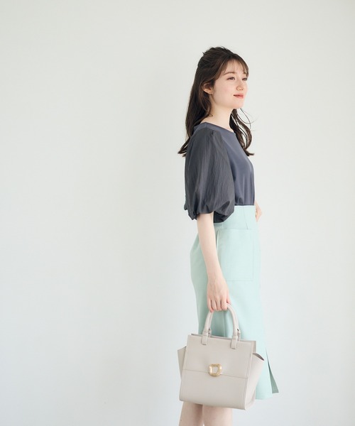 12Twelve Agenda（トゥエルブ　アジェンダ）の「シアーオーガンパフスリーブカットソープルオーバー（Tシャツ/カットソー・レディース・ネイビー/グレイッシュベージュ/チャコールグレー・M）」の15枚目の写真