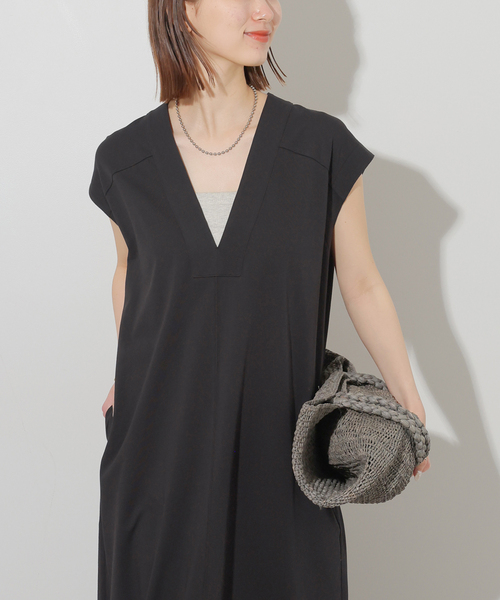 JOURNAL STANDARD relume(ジャーナルスタンダード レリューム)の「マキシプルオーバーワンピース(ワンピース・レディース・ブラック/カーキ・FREE)」の6枚目の写真