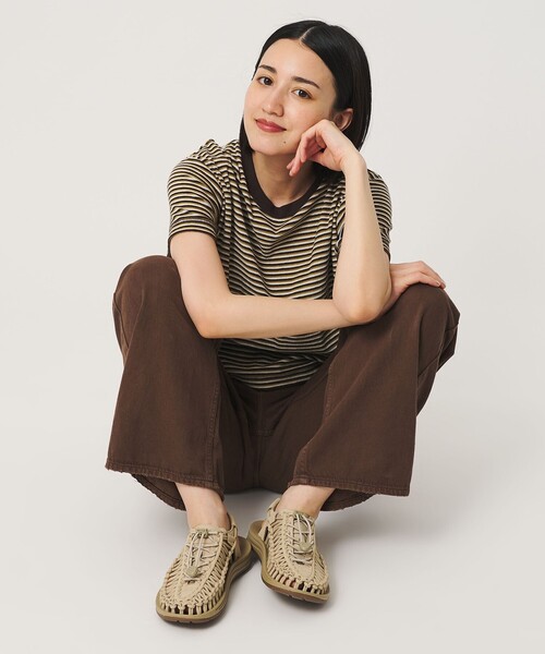 KEEN(キーン)の「<KEEN>ウィメンズ UNEEK/サンダル(サンダル・レディース・ブラック/ベージュ・23cm/25cm/23.5cm/24.5cm/24cm)」の22枚目の写真
