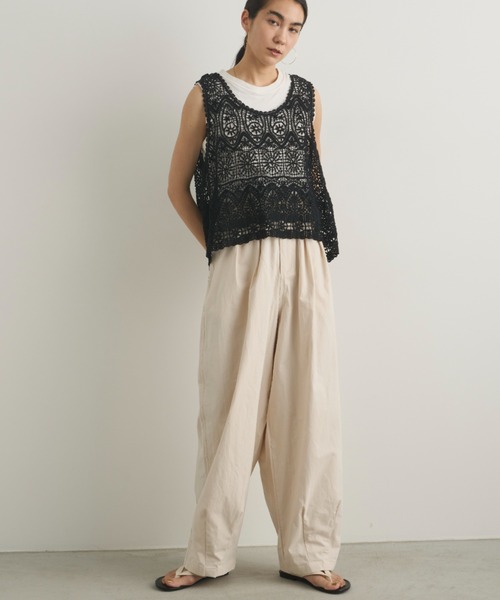 Libra Cue（リブラ キュー）の「かぎ編みレイヤードジレ（ベスト・レディース・アイボリー/ブラック・FREE）」の6枚目の写真