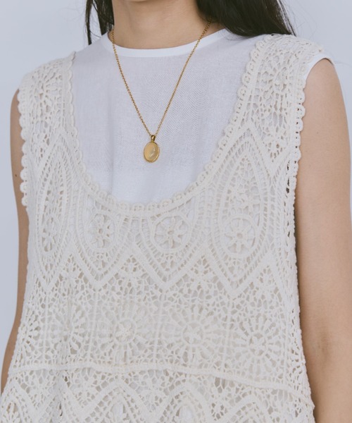 Libra Cue（リブラ キュー）の「かぎ編みレイヤードジレ（ベスト・レディース・アイボリー/ブラック・FREE）」の14枚目の写真