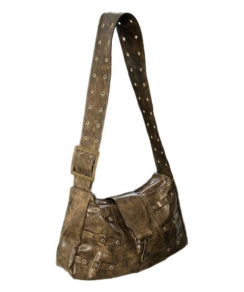 Chikashitsu +（チカシツプラス）の「【Chikashitsu +】antique coating buckle shoulder bag / 【チカシツプラス】アンティークコーティングバックルショルダーバッグ（ショルダーバッグ・メンズ・ブラウン・ONE SIZE）」の7枚目の写真