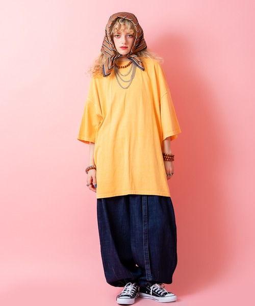 a.p.o.v.(エーピーオービー)の「a.p.o.v. ピグメントコットンオーバーサイズTシャツ(Tシャツ/カットソー・メンズ・チャコール/イエロー/グレー/ブルー/ピンク・ONESIZE)」の13枚目の写真