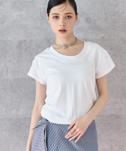 ANAP(アナップ)の「シンプルノーマルTシャツ(Tシャツ/カットソー・レディース・ネイビー/ブラウン/ホワイト/ブラック・FREE)」の2枚目の写真