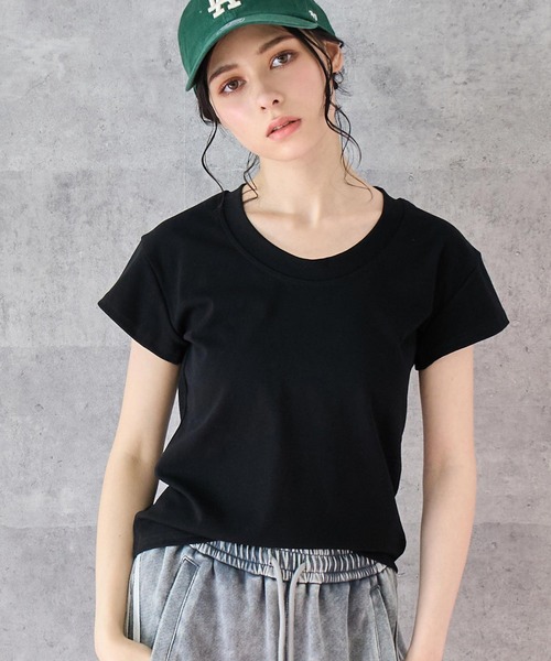 ANAP(アナップ)の「シンプルノーマルTシャツ(Tシャツ/カットソー・レディース・ネイビー/ブラウン/ホワイト/ブラック・FREE)」の3枚目の写真